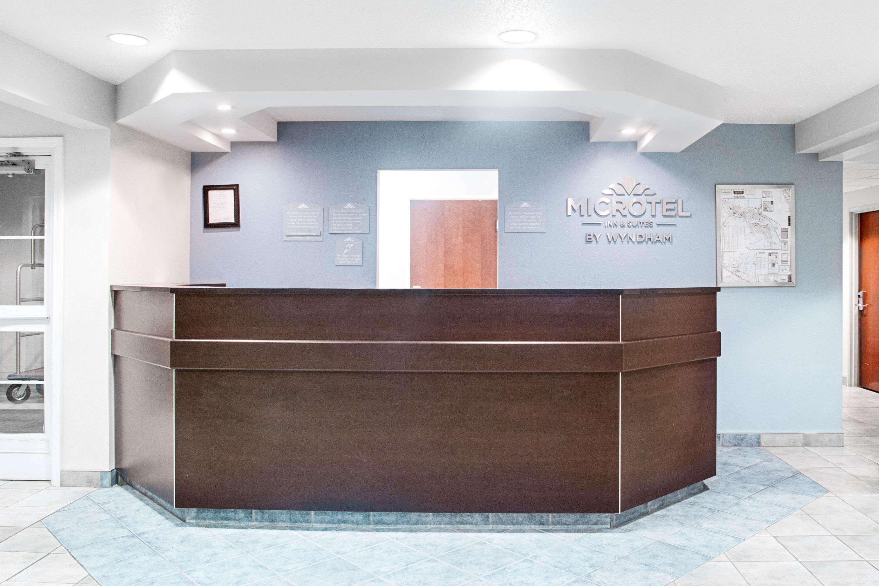 Microtel Inn & Suites Bath Exterior photo